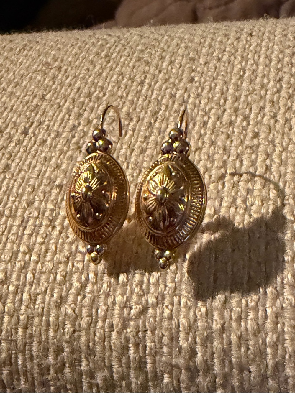 Victorian Revival style 14 karat yellow gold drop earrings -NEW - Picture 8 of 12
